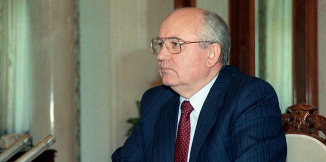 Горбачев пробовал спасти СССР