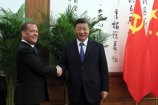 Медведев переговоры Си Цзиньпин